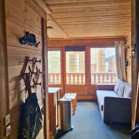 Les Neves Cosy Unit アパート ヴァル・トランス